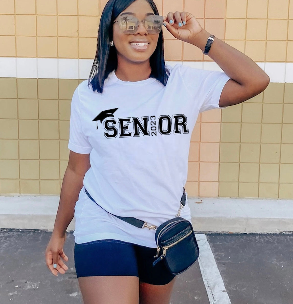 Senior 2023 (Outlined) - T-shirt